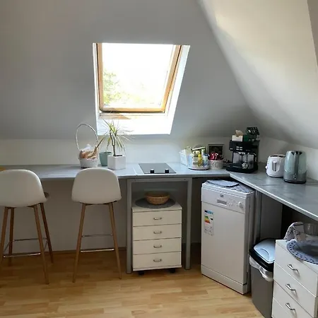 Szilvia Haz Penzion Balatonakarattya