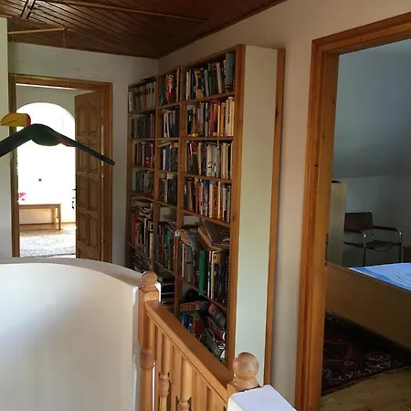 Szilvia Haz Balatonakarattya