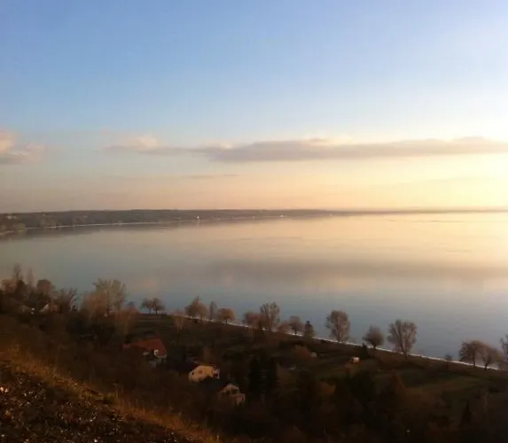 Szilvia Haz בית הארחה 3*